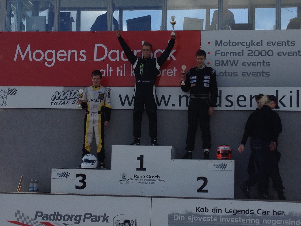 En glad Formel Ford vinder